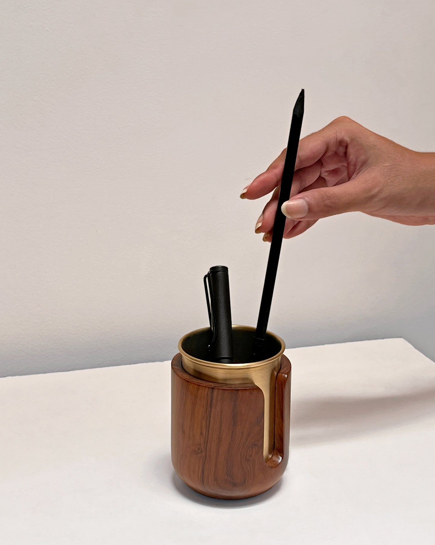 Slit Pen Holder - Studio Indigene