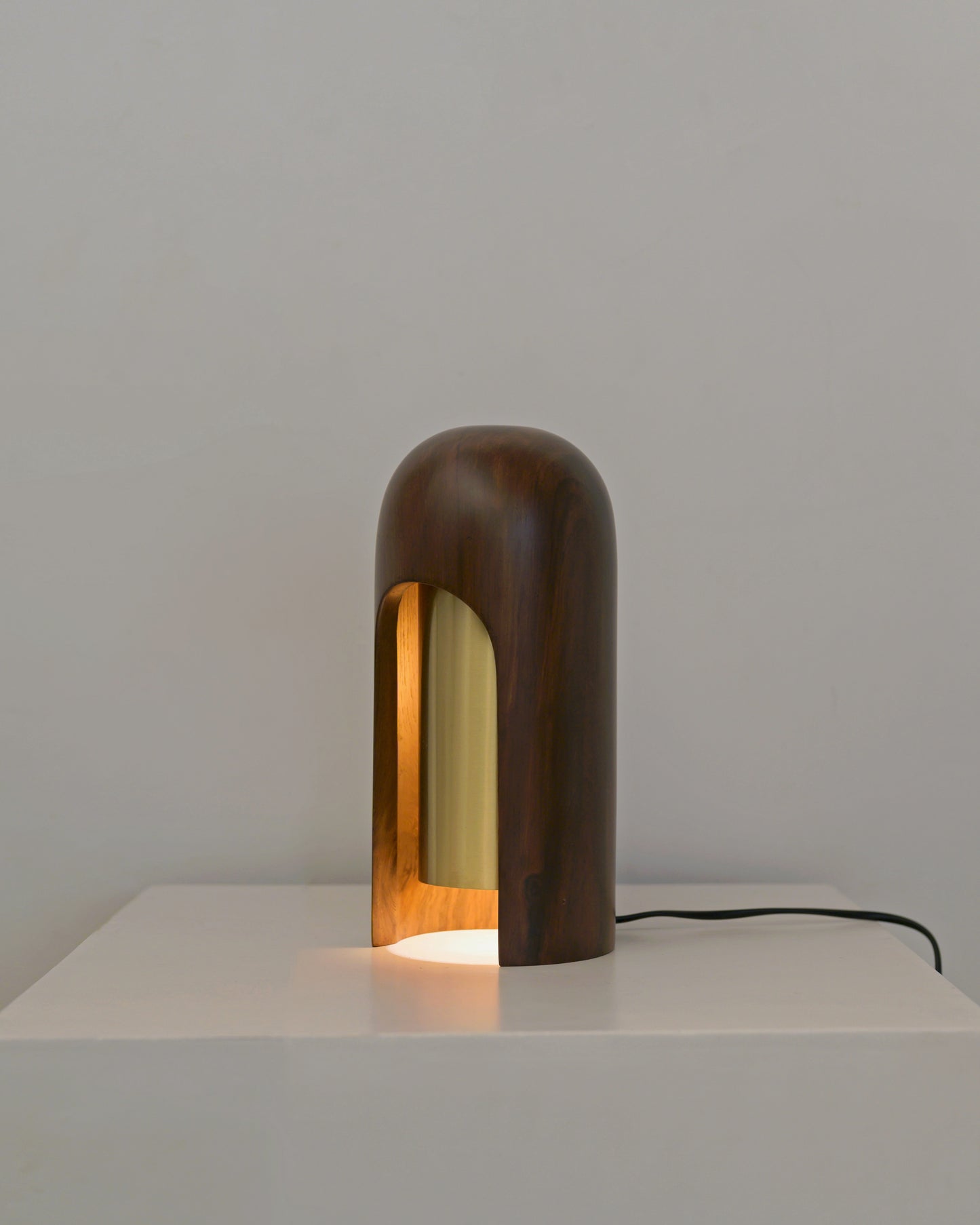 Capsula Table Lamp - Studio Indigene